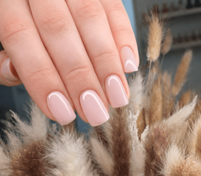 Natural nude manicure